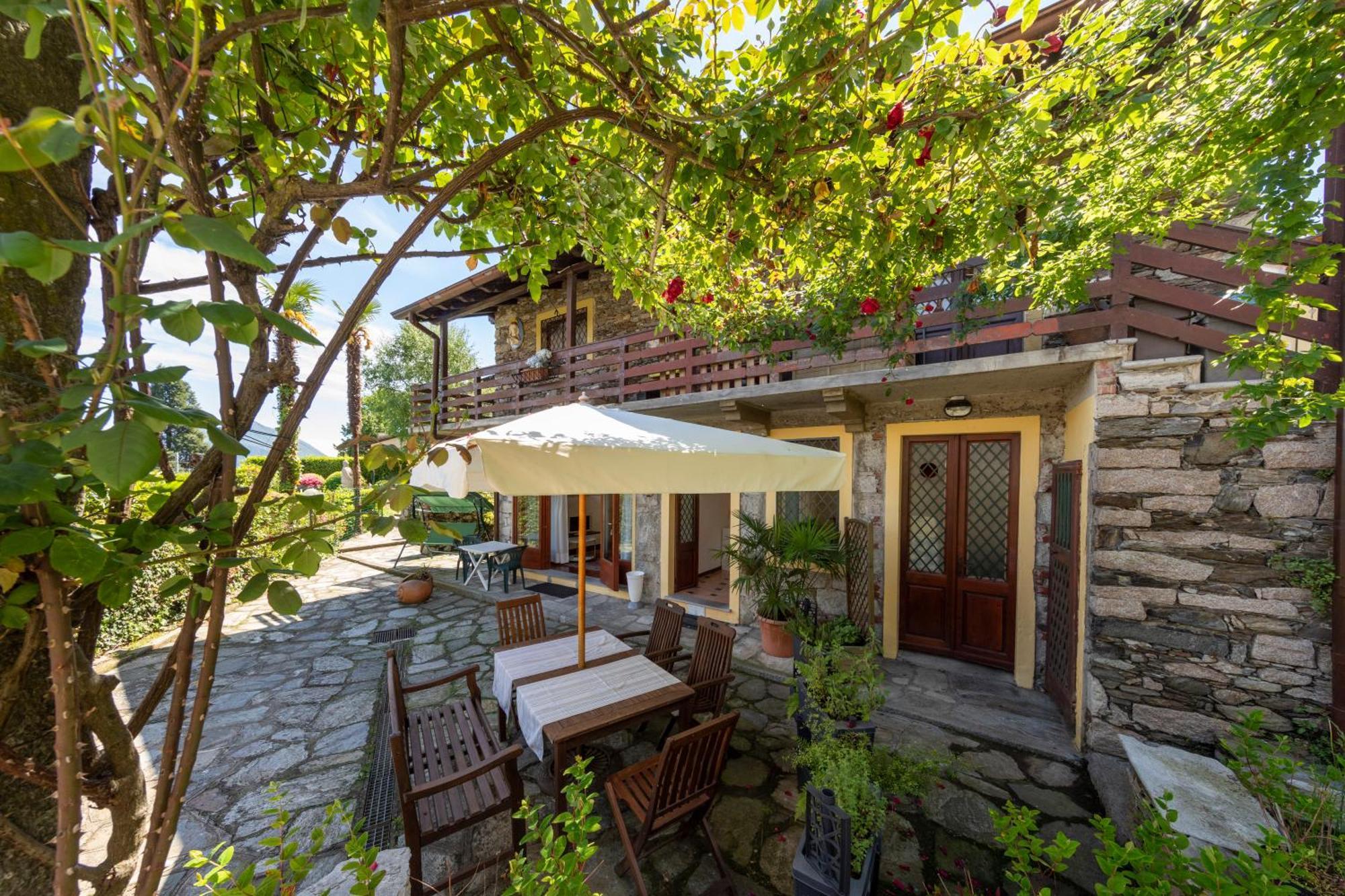 Lucciola Apartment